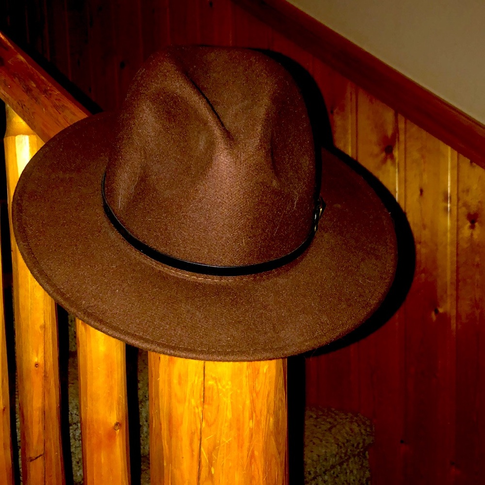 Felt hat